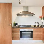 Bellresguard garden flat A