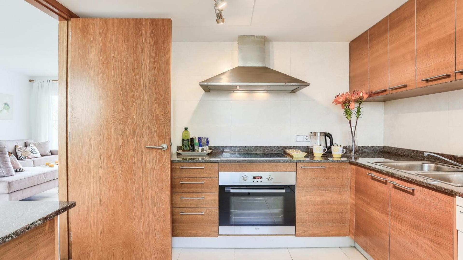 Bellresguard Garden Flat A Apartment