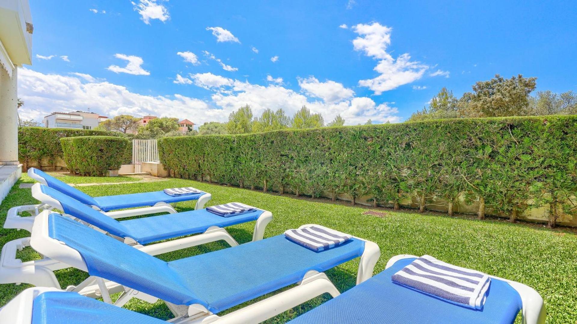 Bellresguard Garden Flat A Apartment Port de Pollença