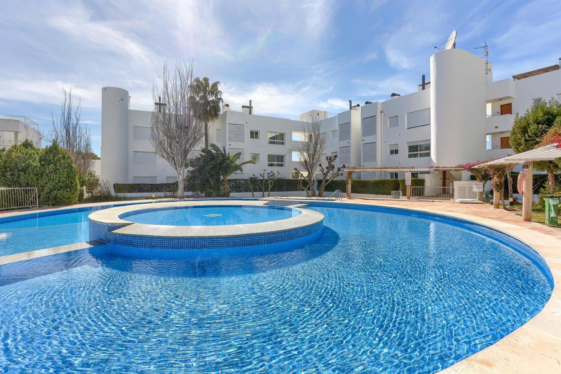 Bellresguard Garden Flat A *
